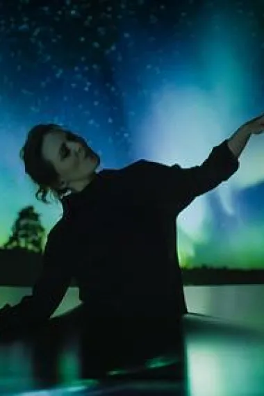 非凡的弗劳尔小姐 The Extraordinary Miss Flower (2024)